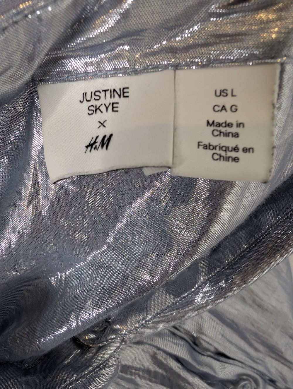 💘 Justine Skye X H&M Silver Metallic Crop Top Button Down Long Sleeve Size L - Picture 5 of 7